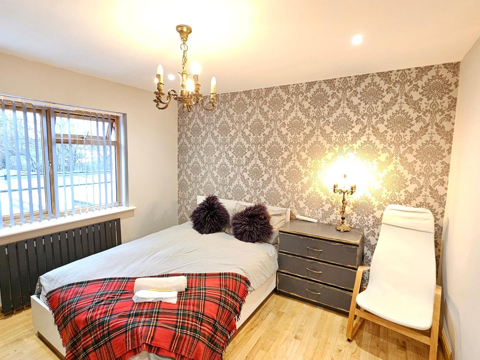 Beautiful Guest Rooms, Free Parking, 30Min Heathrow, 40Min Wembley, 60Min Central London Ґрінфорд Екстер'єр фото